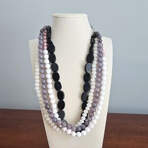 Elegant beaded torsade 4-Strand W&B, purple pink acrylic Necklace
